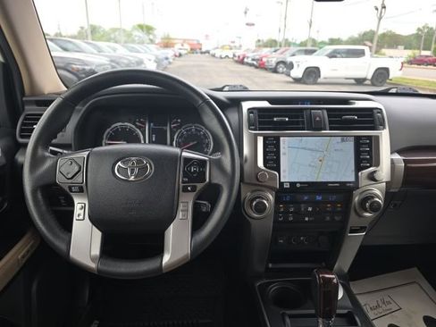 Used 2020 Toyota 4Runner Limited image 13