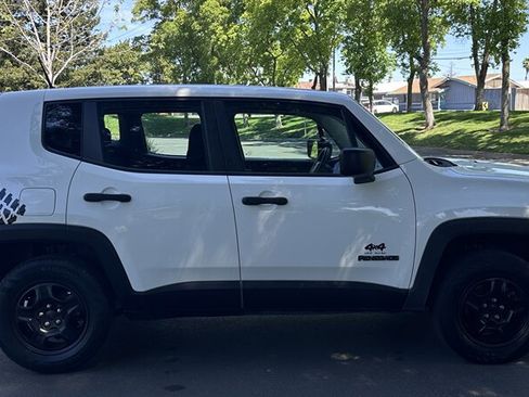 Used 2017 Jeep Renegade Sport w/ Power & Air Group image 6