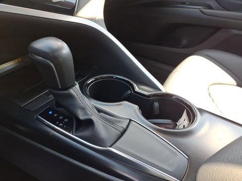 Used 2020 Toyota Camry SE w/ Audio Package image 21