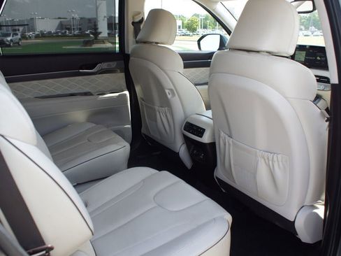 Used 2020 Hyundai Palisade Limited FWD image 22