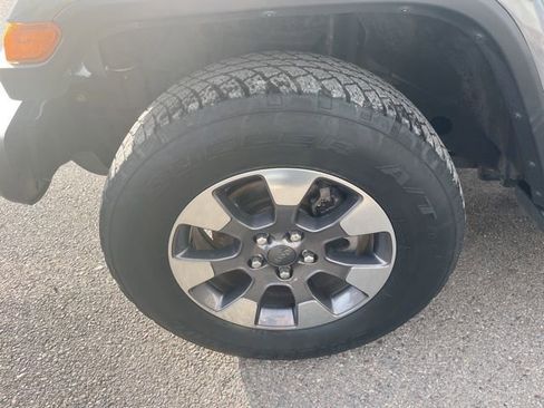 Used 2019 Jeep Wrangler Unlimited Sahara image 24