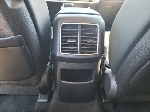 Used 2025 Kia Sportage EX AWD/4WD image 15