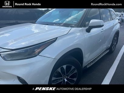 Used 2021 Toyota Highlander XLE