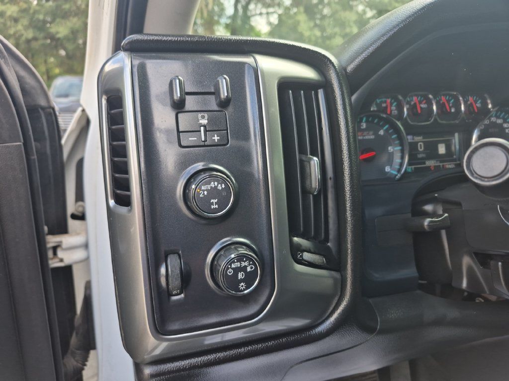 Used 2018 Chevrolet Silverado 1500 LT w/ All Star Edition AWD/4WD image 17