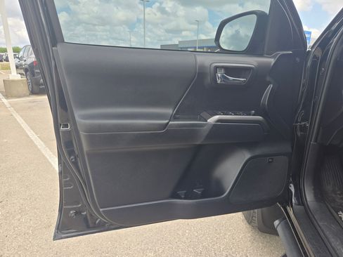 Used 2020 Toyota Tacoma TRD Pro image 12