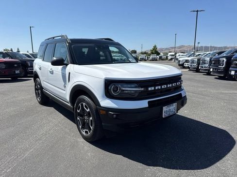 Certified 2021 Ford Bronco Sport Outer Banks AWD/4WD image 4