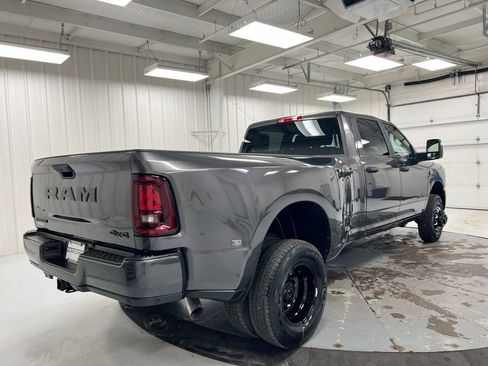 New 2026 RAM 3500 Big Horn AWD/4WD image 3