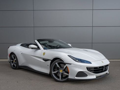 Certified 2023 Ferrari Portofino M image 6