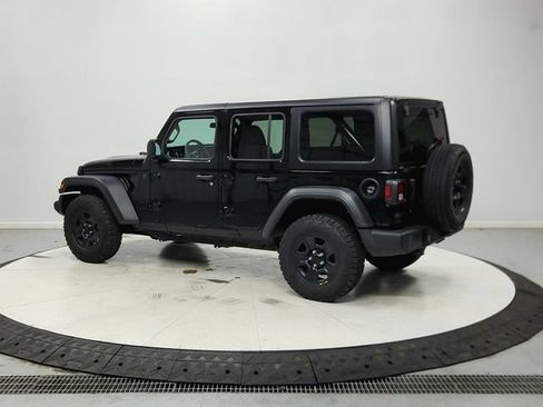 Used 2022 Jeep Wrangler Unlimited Sport AWD/4WD image 6