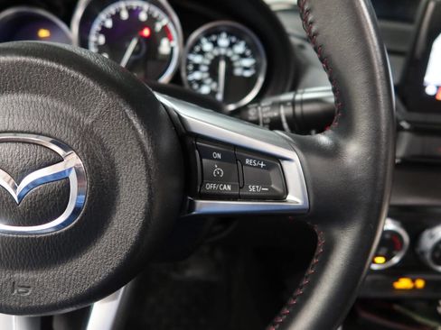 Used 2019 MAZDA MX-5 Miata Grand Touring w/ GT-S Package RWD image 21