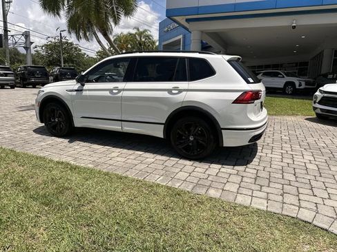 Used 2023 Volkswagen Tiguan SE R-Line FWD image 32
