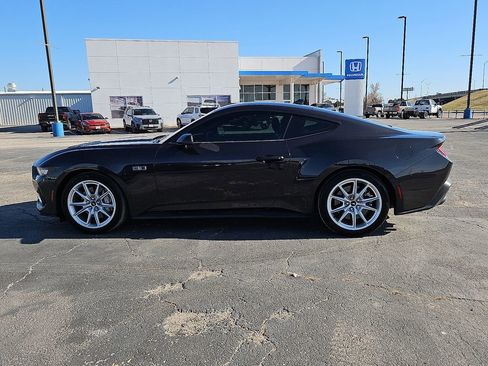 Used 2024 Ford Mustang GT Premium image 3