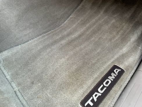 Used 2006 Toyota Tacoma PreRunner RWD image 28