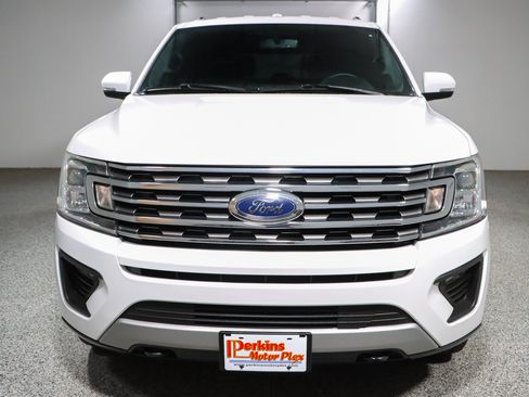 Used 2019 Ford Expedition XLT w/ Equipment Group 201A AWD/4WD image 4