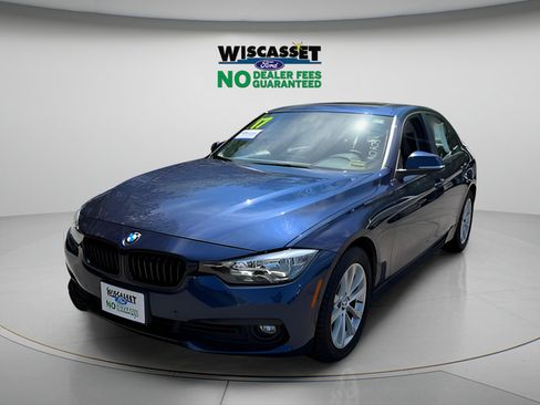 Used 2017 BMW 320i xDrive Sedan AWD/4WD image 18