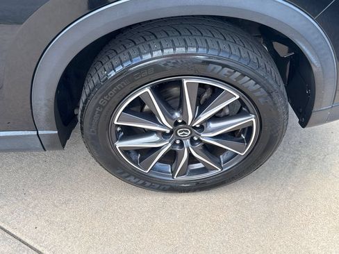 Used 2018 MAZDA CX-5 Touring FWD image 11