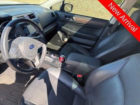 Used 2017 Subaru Outback 2.5i Limited image 11