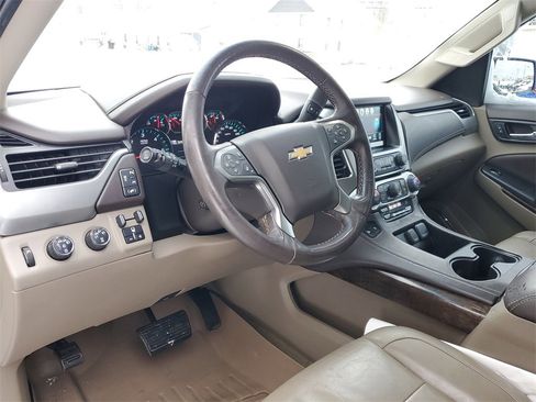 Used 2016 Chevrolet Suburban LT image 23