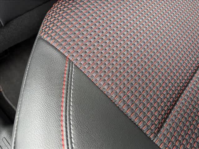 Used 2026 Nissan Kicks SR FWD image 15