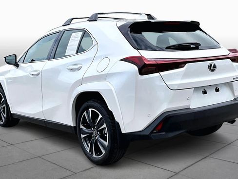 Used 2025 Lexus UX 300h FWD image 11