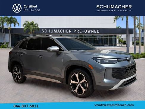 Used 2025 Volkswagen Tiguan SE w/ Panoramic Sunroof Package AWD/4WD image 1