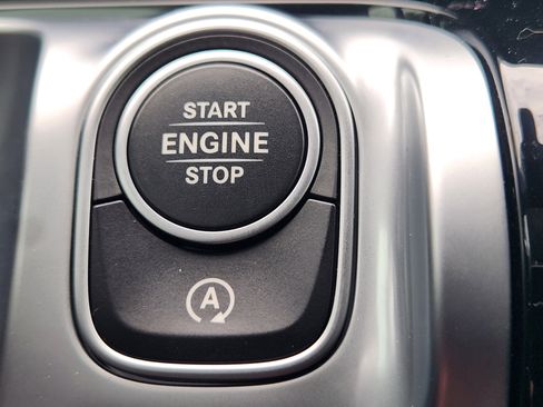 Used 2024 Mercedes-Benz GLB 250 GLB 250 image 20