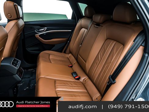 Used 2023 Audi e-tron Premium w/ Convenience Plus Package image 8