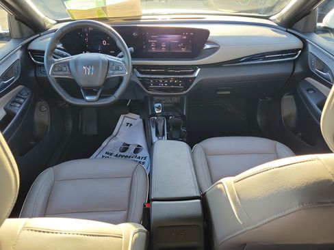 Certified 2025 Buick Envista Avenir image 10