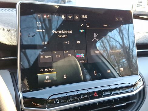 New 2025 Jeep Compass Limited w/ Sun & Sound Group image 11