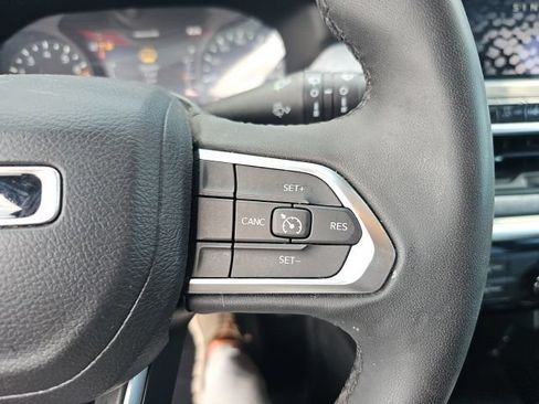 Used 2023 Jeep Compass Latitude AWD/4WD image 22