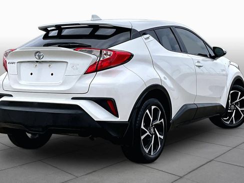 Used 2019 Toyota C-HR XLE FWD image 13