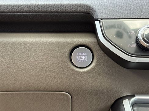 New 2026 Kia Carnival SX image 24