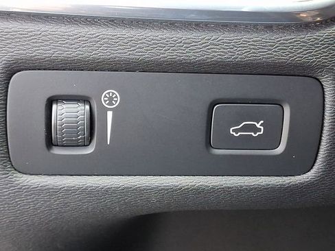 Used 2021 Volvo XC60 T6 Inscription w/ Advanced Package image 26