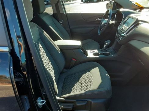 Used 2024 Chevrolet Equinox LT image 28