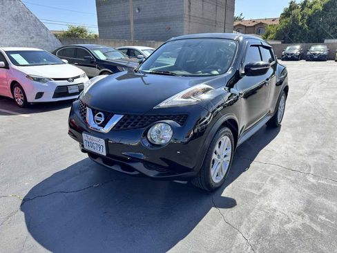 Used 2017 Nissan Juke S FWD image 12