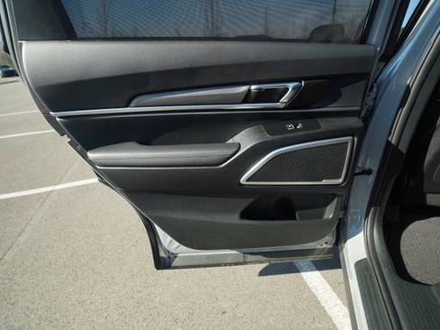 Used 2023 Kia Telluride EX X-Line image 17