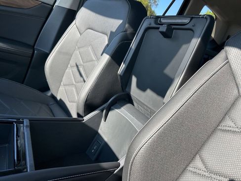 New 2026 Volkswagen Atlas SE FWD image 39