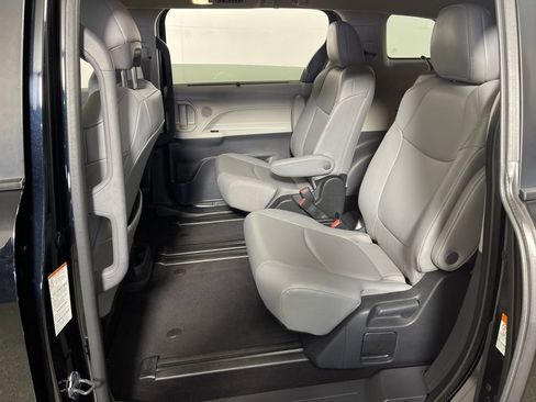 Certified 2023 Toyota Sienna XLE image 13