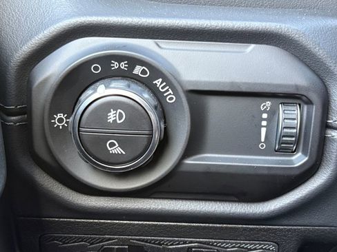 New 2026 Jeep Gladiator Sport AWD/4WD image 12