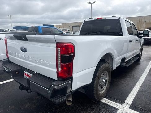 Used 2023 Ford F350 XL w/ 360-Degree Camera Package RWD image 2