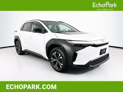 Used 2024 Toyota bZ4X XLE w/ Weather Package image 1