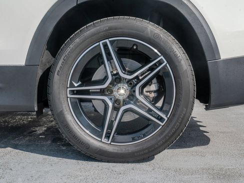 Certified 2023 Mercedes-Benz GLB 250 4MATIC image 13