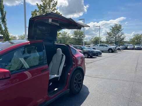 Used 2023 Tesla Model X Plaid AWD/4WD image 28