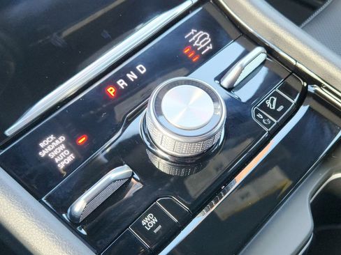 New 2025 Jeep Grand Cherokee L Overland w/ Trailer Tow Package image 19