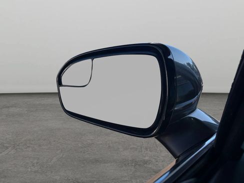 Used 2013 Ford Fusion SE FWD image 30