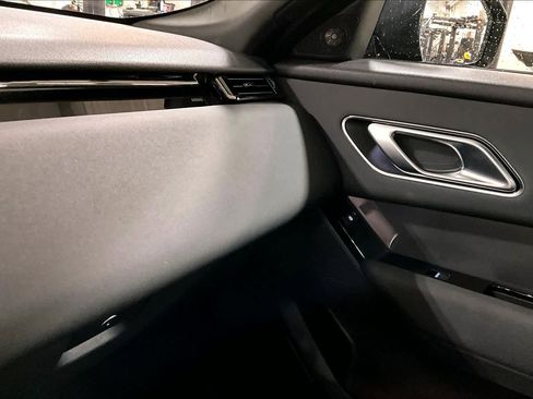 Used 2025 Land Rover Range Rover Velar Dynamic SE image 29