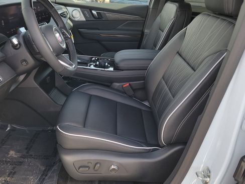 New 2026 Buick Enclave Avenir w/ Super Cruise Package FWD image 6