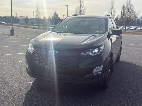 Used 2020 Chevrolet Equinox Premier w/ Premier Redline Edition image 16