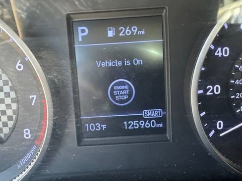Used 2019 Hyundai Elantra Value Edition FWD image 4