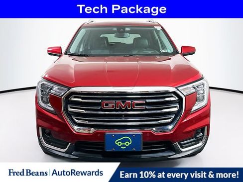 Used 2023 GMC Terrain SLT w/ Tech Package AWD/4WD image 2